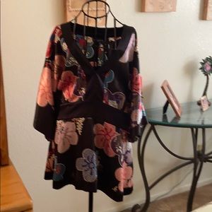 😍3/25 multicolor black satin kimono